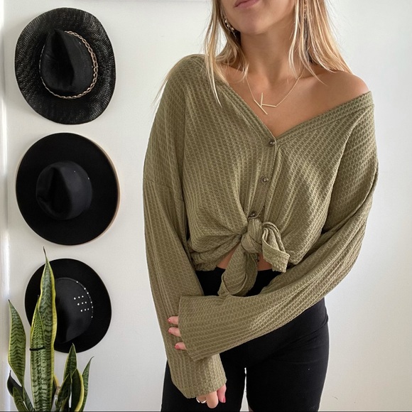 Forever 21 Tops - forever 21 sweater